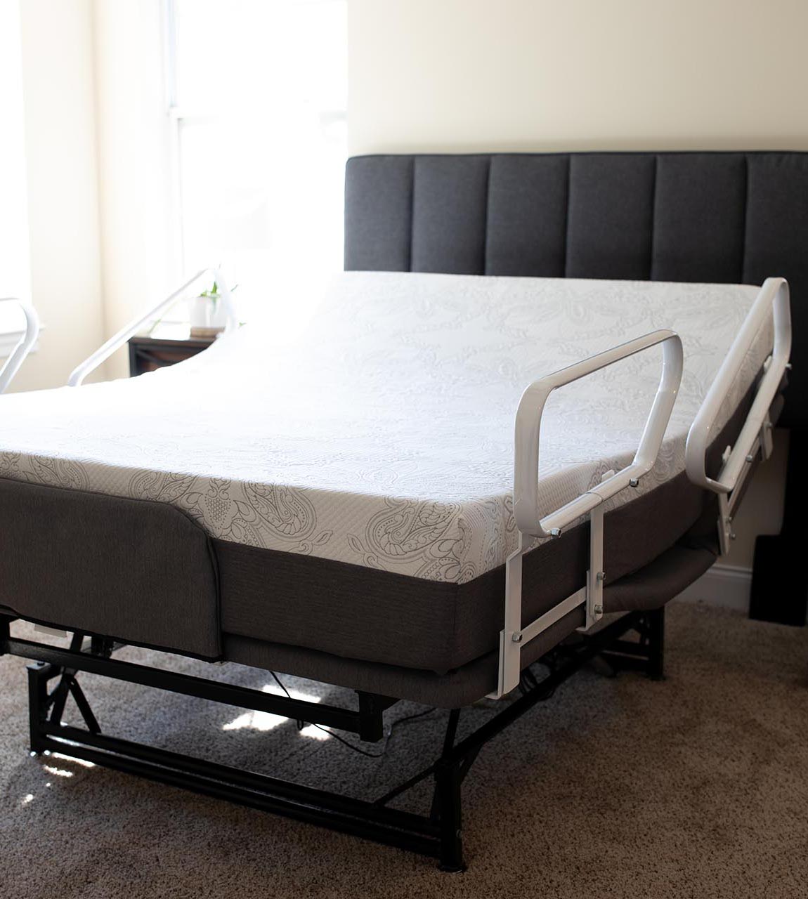 extra wide bariatric hospital bed electric