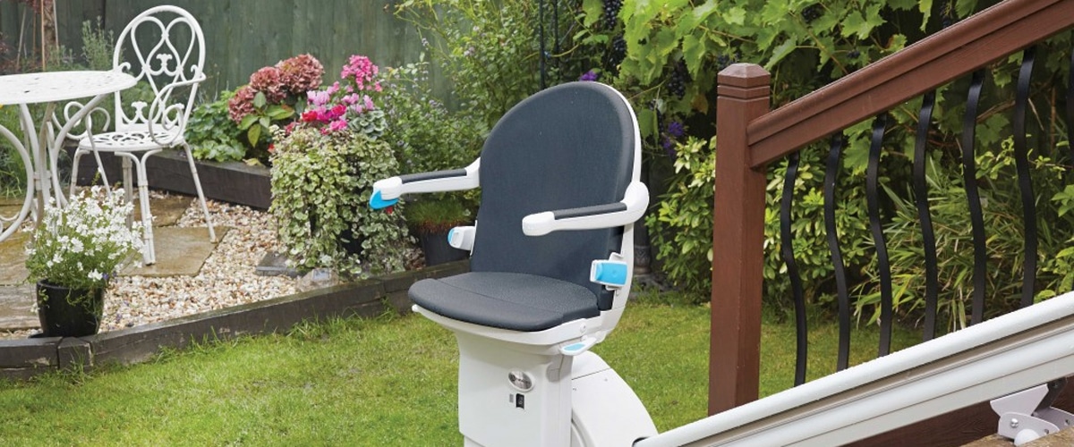 handicare 1000 outdoor stairlift exterior handycare best price cost sale outdoor chair stair lift